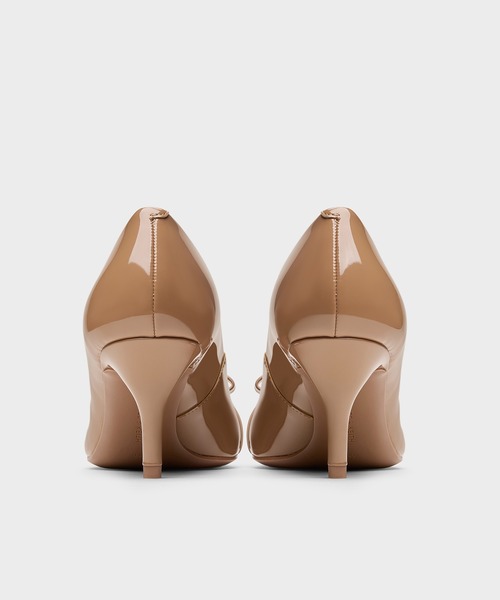 CHARLES & KEITH(チャールズ & キース)の「Dorian ドリアン パテントボウポインテッドトゥスティレットヒールパンプス(パンプス・レディース・レッド/ダークブラウン/ブラック系その他6/ブラウン系その他3・22.5cm/22cm/25.5cm/25cm/24.5cm/23.5cm/23cm)」の14枚目の写真