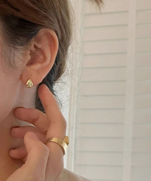 yu-ka(ユーカ)の「YU-KA:ミニドロップピアス mini drop pierce(ピアス(両耳用)・レディース・ゴールド・FREE)」の1枚目の写真