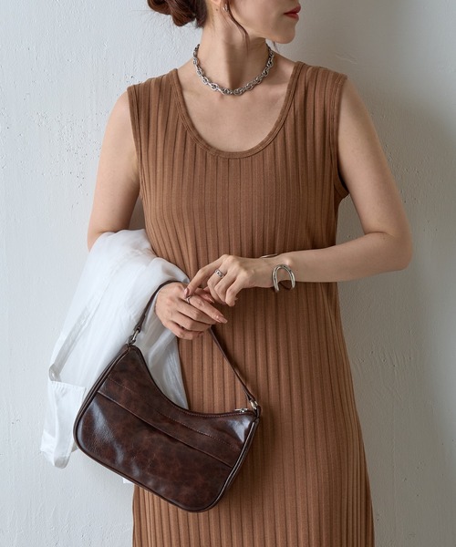 COLONY 2139（コロニートゥーワンスリーナイン）の「カットワイドリブノースリーブワンピース（ワンピース・レディース・ブラウン/グレー/ブラック・FREE）」の2枚目の写真