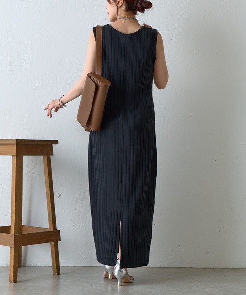 COLONY 2139（コロニートゥーワンスリーナイン）の「カットワイドリブノースリーブワンピース（ワンピース・レディース・ブラウン/グレー/ブラック・FREE）」の9枚目の写真