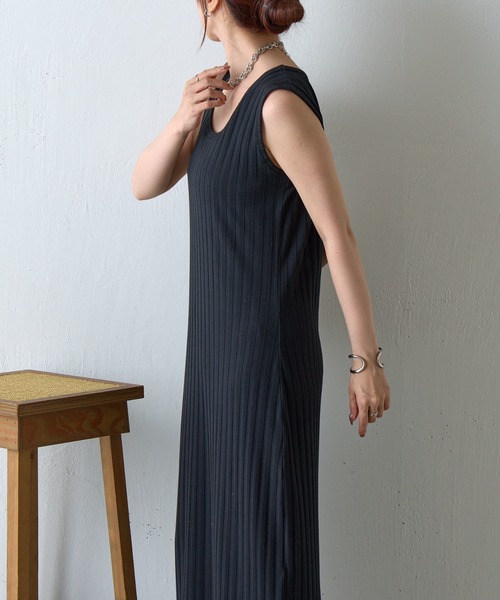 COLONY 2139（コロニートゥーワンスリーナイン）の「カットワイドリブノースリーブワンピース（ワンピース・レディース・ブラウン/グレー/ブラック・FREE）」の5枚目の写真