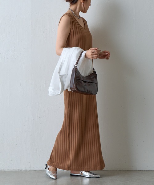 COLONY 2139（コロニートゥーワンスリーナイン）の「カットワイドリブノースリーブワンピース（ワンピース・レディース・ブラウン/グレー/ブラック・FREE）」の21枚目の写真