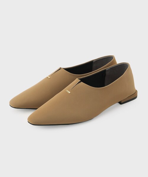 INDIVI（インディヴィ）の「スリットデザイン パンプス（パンプス・レディース・ブラウン系/ブラック・25/45/35）」の2枚目の写真