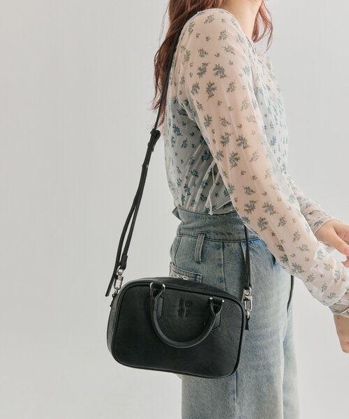 mline(エムライン)の「loti ロゴスクエアBAG(ボストンバッグ・レディース・ブラウン/キャメル/ブラック・ONE SIZE)」の6枚目の写真