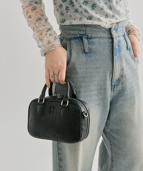 mline(エムライン)の「loti ロゴスクエアBAG(ボストンバッグ・レディース・ブラウン/キャメル/ブラック・ONE SIZE)」の8枚目の写真