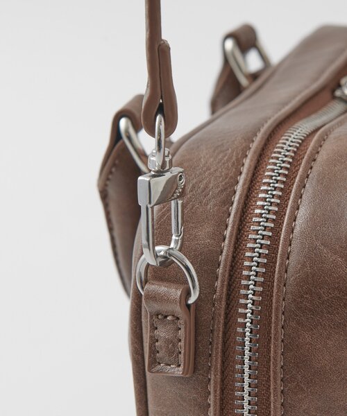 mline(エムライン)の「loti ロゴスクエアBAG(ボストンバッグ・レディース・ブラウン/キャメル/ブラック・ONE SIZE)」の19枚目の写真
