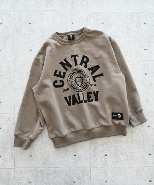 ZERO standerd(ゼロスタンダード)の「zero standard/ゼロスタンダード CENTRAL トレーナー(スウェット・キッズ・レッド/ベージュ/チャコールグレー・140cm/130cm/120cm/110cm/160cm/150cm/100cm)」の12枚目の写真