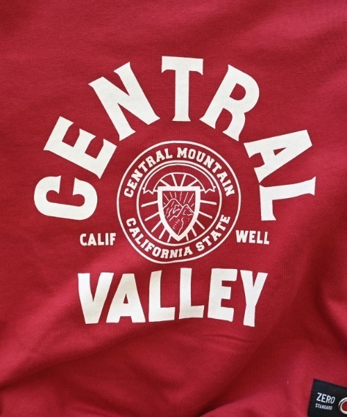 ZERO standerd(ゼロスタンダード)の「zero standard/ゼロスタンダード CENTRAL トレーナー(スウェット・キッズ・レッド/ベージュ/チャコールグレー・140cm/130cm/120cm/110cm/160cm/150cm/100cm)」の20枚目の写真