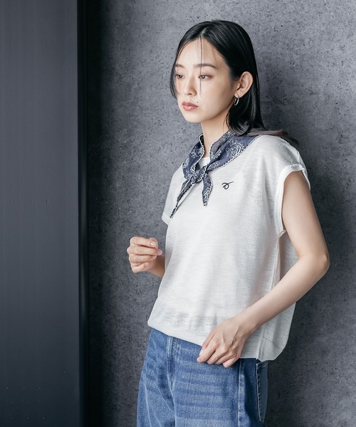 mili an deni（ミリアンデニ）の「バンダナスカーフ付き半袖ニットトップス（ニット/セーター・レディース・ネイビー/オフホワイト/グレー・M）」の4枚目の写真