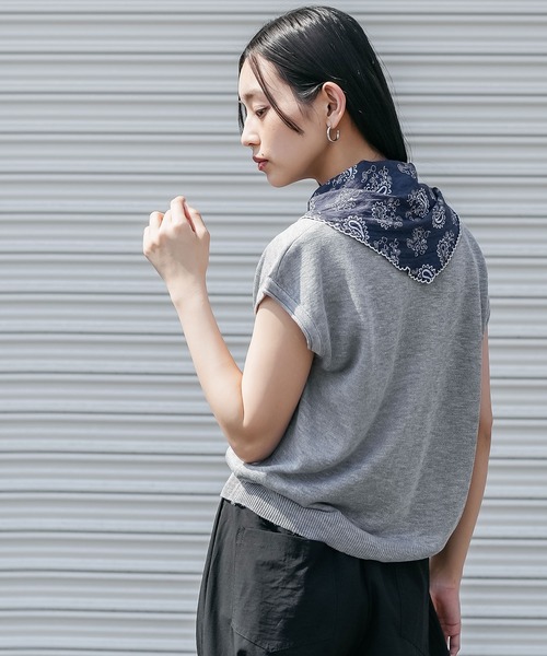 mili an deni（ミリアンデニ）の「バンダナスカーフ付き半袖ニットトップス（ニット/セーター・レディース・ネイビー/オフホワイト/グレー・M）」の21枚目の写真