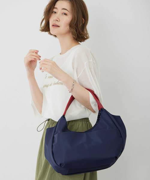 Petit Honfleur（プチオンフルール）の「アパッシュプリントバッグ（トートバッグ・レディース・ネイビー/ブルー・フリー）」の5枚目の写真