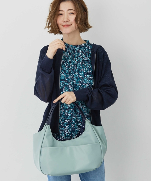 Petit Honfleur（プチオンフルール）の「アパッシュプリントバッグ（トートバッグ・レディース・ネイビー/ブルー・フリー）」の7枚目の写真