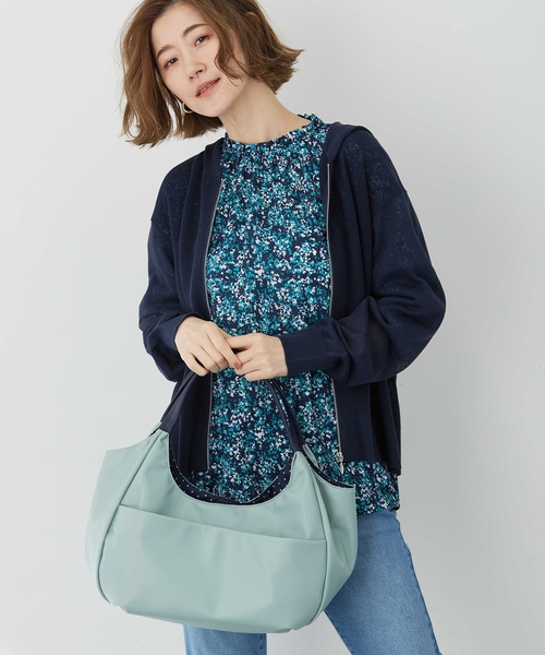 Petit Honfleur（プチオンフルール）の「アパッシュプリントバッグ（トートバッグ・レディース・ネイビー/ブルー・フリー）」の8枚目の写真