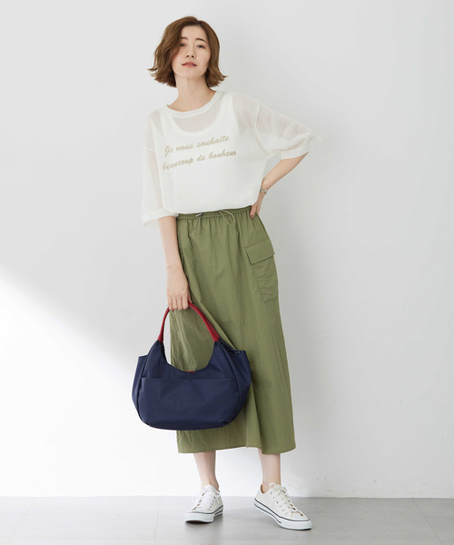 Petit Honfleur（プチオンフルール）の「アパッシュプリントバッグ（トートバッグ・レディース・ネイビー/ブルー・フリー）」の14枚目の写真