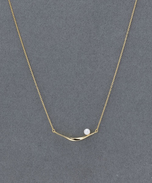 Phoebe(フィービィー)の「【金属アレルギー対応】スライヴパールネックレス/全長:43~46cm/ニッケルフリー(ネックレス・レディース・イエローゴールド/シルバー・FREE)」の1枚目の写真