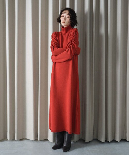 EMMEL REFINES＞EM ギャザーパフスリーブ タートルニット ワンピース