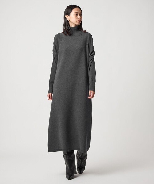 EMMEL REFINES（エメルリファインズ）の「＜EMMEL REFINES＞EM ギャザーパフスリーブ タートルニット ワンピース（ワンピース・レディース・オレンジ系その他/ダークグレー・FREE）」の9枚目の写真