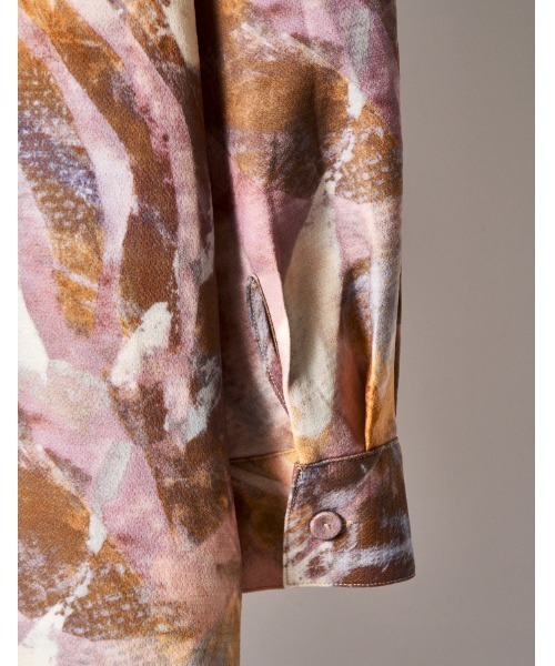 RUMCHE(ラムシェ)の「Wing Print Shirt Dress / ウィングプリントシャツドレス(シャツワンピース・レディース・ピンク/ブルー・FREE)」の5枚目の写真