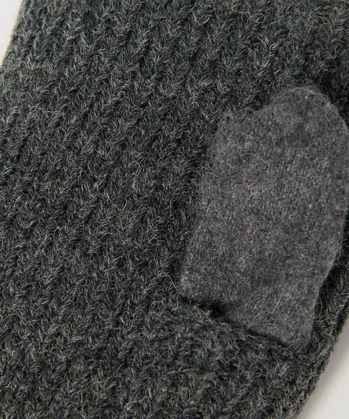 green label relaxing（グリーンレーベルリラクシング）の「アームウォーマー 3WAY グローブ / 手袋　タッチパネル対応（手袋・レディース・グレー/オフホワイト/ブラック/ライトグレー/モカ・FREE）」の20枚目の写真