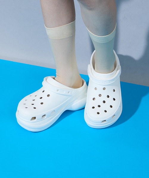 crocs(クロックス)の「【Crocs】classic bae clog クラシック ベイ クロッグ クロックス サンダル 厚底 ボリュームソール(サンダル・レディース・ブラック/ホワイト/ベージュ/パープル・22cm/23cm/24cm/25)」の21枚目の写真