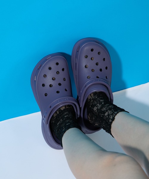 crocs(クロックス)の「【Crocs】classic bae clog クラシック ベイ クロッグ クロックス サンダル 厚底 ボリュームソール(サンダル・レディース・ブラック/ホワイト/ベージュ/パープル・22cm/23cm/24cm/25)」の12枚目の写真