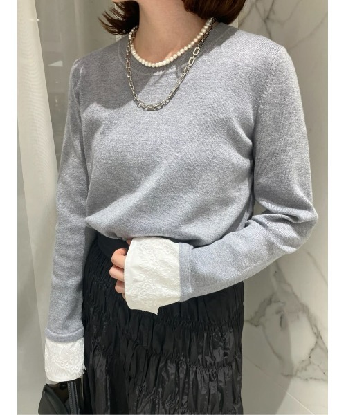 allureville（アルアバイル）の「レースカフスドッキングプルオーバー（ニット/セーター・レディース・グレー系その他/ブラック/レッド・2）」の2枚目の写真