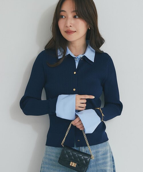 La boutique BonBon（ラブティックボンボン）の「布帛コンビリブニットカーディガン（ニット/セーター・レディース・ネイビー/ブラウン・FREE）」の2枚目の写真