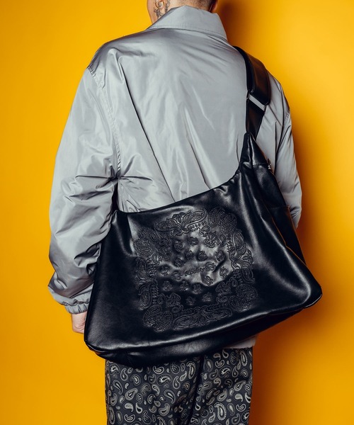 Subciety(サブサエティ)の「Ordinary days shoulder bag(ショルダーバッグ・メンズ・ブラック/ブラック系その他2/ブラック系その他3・FREE)」の16枚目の写真