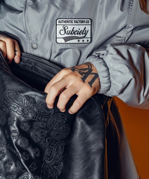 Subciety(サブサエティ)の「Ordinary days shoulder bag(ショルダーバッグ・メンズ・ブラック/ブラック系その他2/ブラック系その他3・FREE)」の19枚目の写真