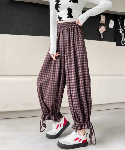 ReRe(リリ)の「チェック柄ドロストワイドパンツ(その他パンツ・レディース・ブラック/ワインレッド/ネイビー・FREE)」の3枚目の写真