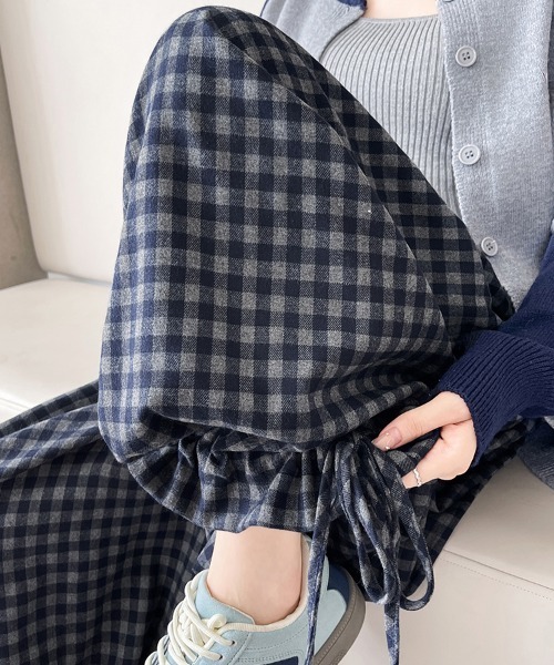 ReRe(リリ)の「チェック柄ドロストワイドパンツ(その他パンツ・レディース・ブラック/ワインレッド/ネイビー・FREE)」の13枚目の写真