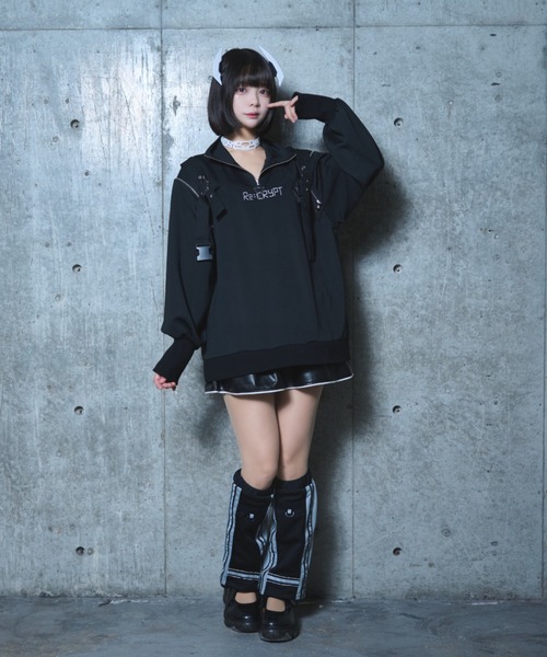 Re:CRYPT(リクリプト)の「2WAYハーネス ハーフジップスウェット / 裏毛 オーバーサイズ フロントロゴ(スウェット・レディース・ブラック・F)」の4枚目の写真