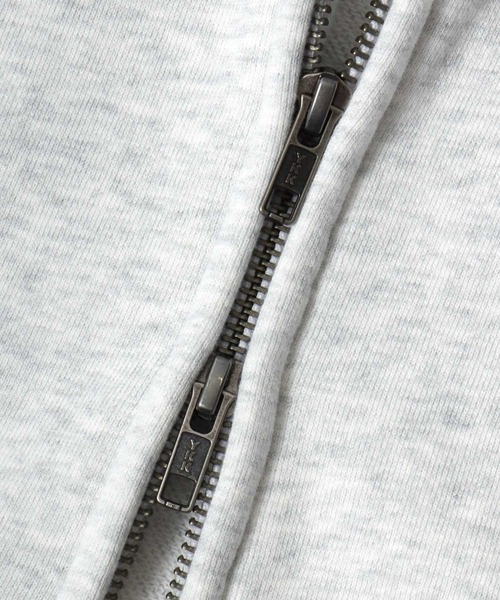 DISCUS ATHLETIC(ディスカス アスレチック)の「DISCUS ATHLETIC(ディスカスアスレチック)カレッジロゴアップリケ USAコットン ヘビーウェイトスウェットジップパーカー ユニセックス(パーカー・メンズ・ブラック/アッシュグレー/ブラウン・M/L/XL)」の8枚目の写真