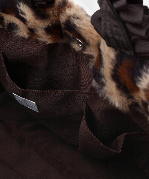 THE SHOP TK （ザ ショップ ティーケー ）の「フリルハンドルフェイクファーバッグ（トートバッグ・レディース・ブラウン系その他/キャメル/スミクロ・00）」の17枚目の写真