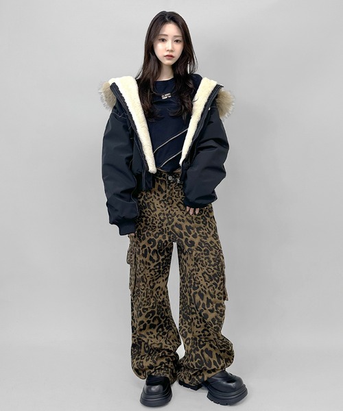FOLLOWIN(フォロウィン)の「2color/レオパードワイドカーゴパンツ(カーゴパンツ・レディース・ベージュ/グリーン・SMALL/MEDIUM/LARGE)」の22枚目の写真