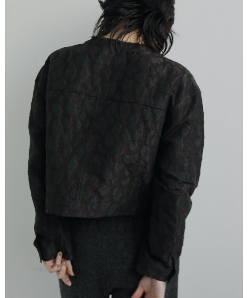 anuke(アンヌーク)の「anuke Leopard Jacquard Jacket 62520110(その他アウター・レディース・ブラウン・38/36)」の4枚目の写真