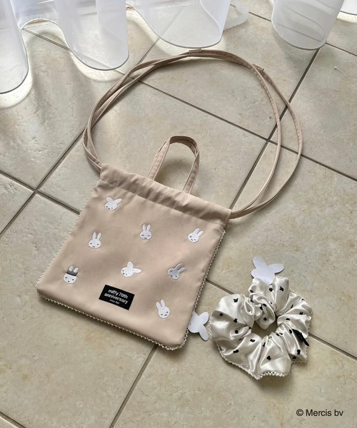 MIIA（ミーア）の「miffy 総柄パールシュシュ（ショルダーバッグ・レディース・ブラック/ブルー/ベージュ・FREE）」の11枚目の写真