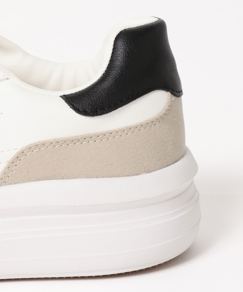 GLOBAL WORK(グローバルワーク)の「エアかるボリュームスニーカー/591542(スニーカー・レディース・ブラック/ベージュ/オフホワイト・MEDIUM/LARGE)」の12枚目の写真