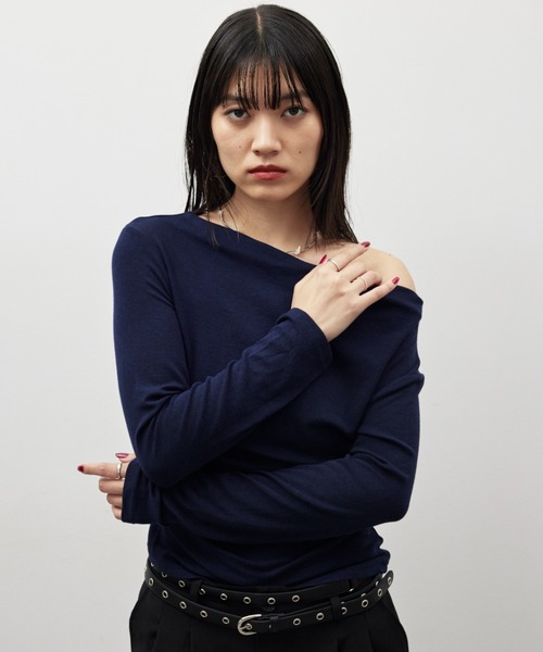 HANNE（アン）の「ドレープネックオフショルダーロンTEE（Tシャツ