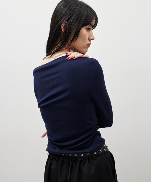 HANNE(アン)の「ドレープネックオフショルダーロンTEE(Tシャツ/カットソー・レディース・ホワイト/ネイビー/ブラック・FREE)」の8枚目の写真