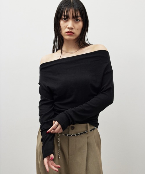 黒 ドレープネック 長袖カットソー ドレープネックオフショルダーロンTEE（Tシャツ/カットソー）｜HANNE