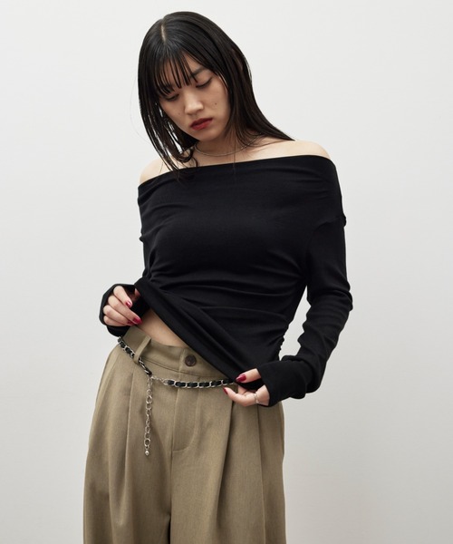 HANNE(アン)の「ドレープネックオフショルダーロンTEE(Tシャツ/カットソー・レディース・ホワイト/ネイビー/ブラック・FREE)」の10枚目の写真