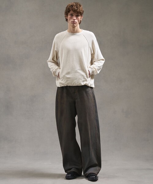 PUBLIC TOKYO（パブリックトウキョウ）の「PUBLIC SWEATノンリブソフトバルーンスウェット（スウェット・メンズ・アイボリー/ブラック/グレー・1/2）」の9枚目の写真