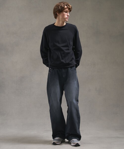 PUBLIC TOKYO（パブリックトウキョウ）の「PUBLIC SWEATノンリブソフトバルーンスウェット（スウェット・メンズ・アイボリー/ブラック/グレー・1/2）」の18枚目の写真