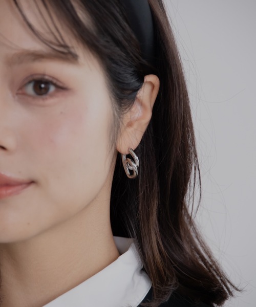 JUMELLE(ジュメロ)の「ニュアンスピアス(ピアス(両耳用)・レディース・シルバー/ゴールド・FREE)」の10枚目の写真