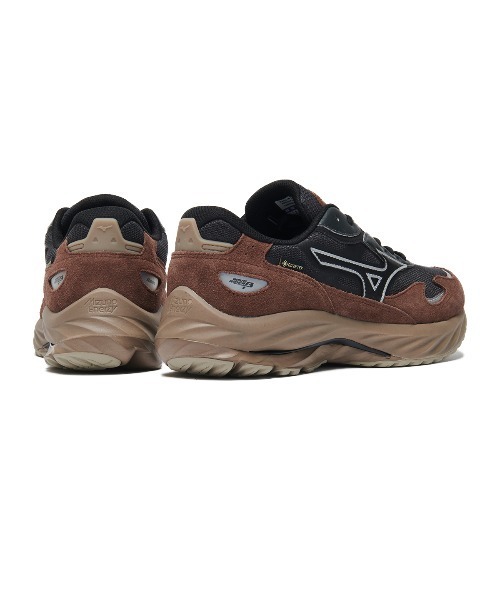 MIZUNO WAVE RIDER β GTX（ミズノ ウエーブライダー ベータ ゴアテック