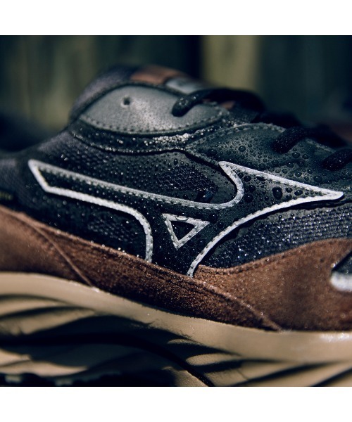 MIZUNO WAVE RIDER β GTX（ミズノ ウエーブライダー ベータ ゴアテック