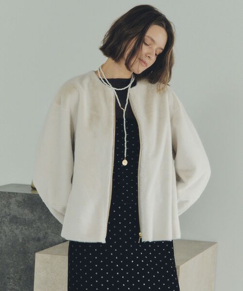 YECCA VECCA（イェッカヴェッカ）の「ボリューム袖フェイクファーコート（その他アウター・レディース・モカ/ライトベージュ・FREE）」の18枚目の写真