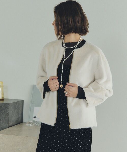 YECCA VECCA（イェッカヴェッカ）の「ボリューム袖フェイクファーコート（その他アウター・レディース・モカ/ライトベージュ・FREE）」の19枚目の写真