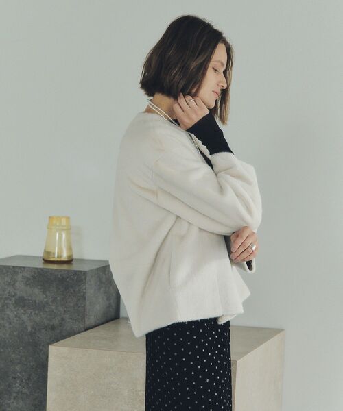 YECCA VECCA（イェッカヴェッカ）の「ボリューム袖フェイクファーコート（その他アウター・レディース・モカ/ライトベージュ・FREE）」の20枚目の写真